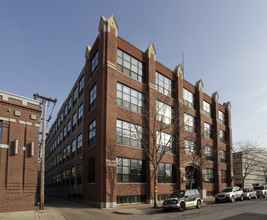 Heartbreak Lofts in Chicago, IL - Building Photo - Building Photo