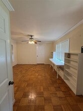 201 N Dallas St in Palmer, TX - Building Photo - Building Photo