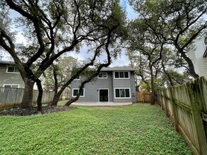 7704 Palacios Dr in Austin, TX - Building Photo - Building Photo