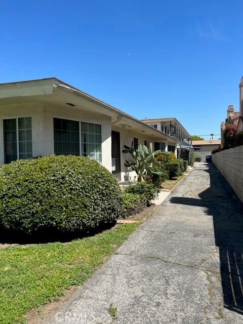 738 S Stoneman Ave in Alhambra, CA - Building Photo - Building Photo