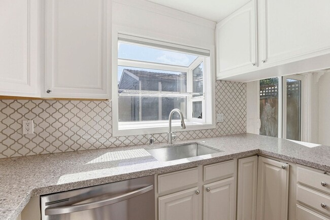 571 Sycamore Cir in Danville, CA - Building Photo - Building Photo