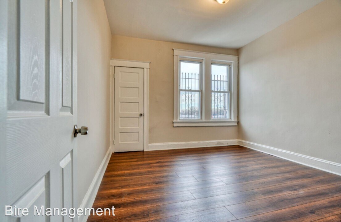 411 Edgewood St Photo