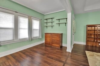 82 Rutland St, Unit Lower in Buffalo, NY - Foto de edificio - Building Photo