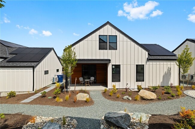 3917 Crosswinds Ct in Anacortes, WA - Building Photo - Building Photo