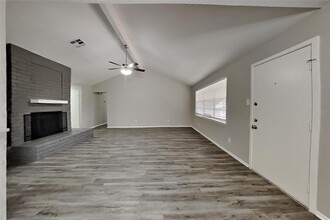 16735 Summer Dew Ln in Houston, TX - Building Photo - Building Photo