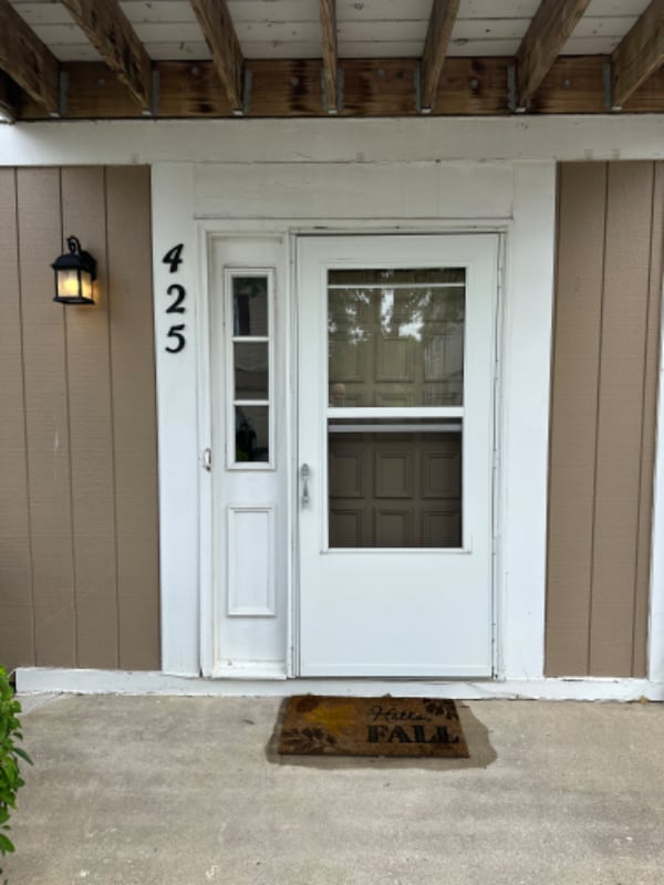 425 Fernwood Ct in Vernon Hills, IL - Building Photo - Building Photo