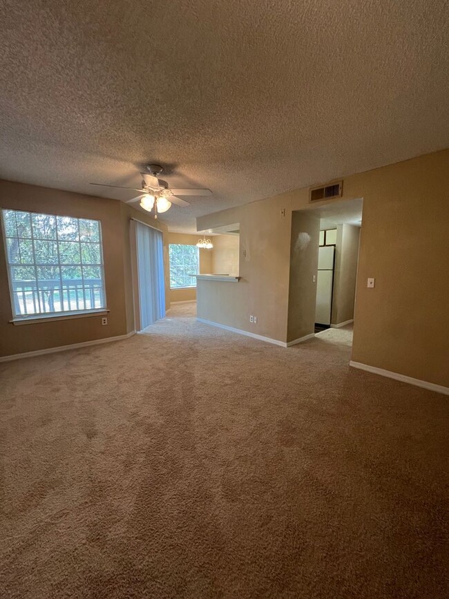 property at 1021 S Hiawassee Rd