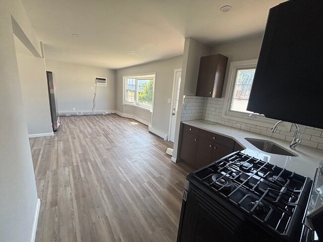 64 Devon Rd, Unit 1