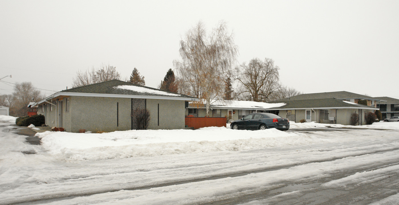 312 S Whipple Rd in Spokane, WA - Foto de edificio