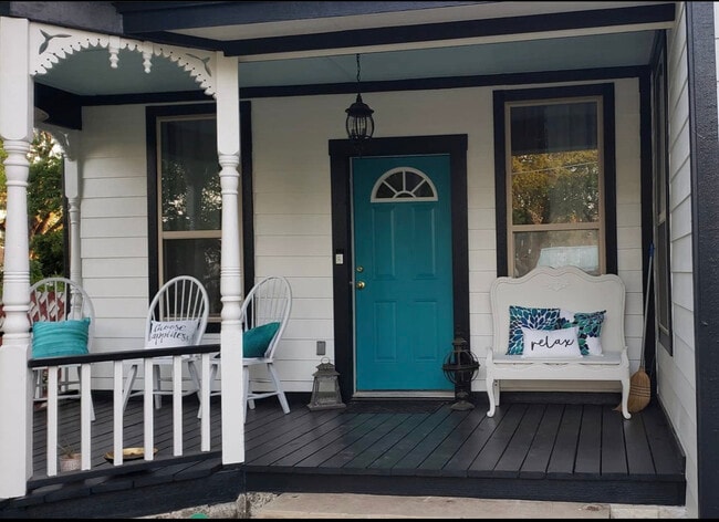 property at 504 N Ridge St