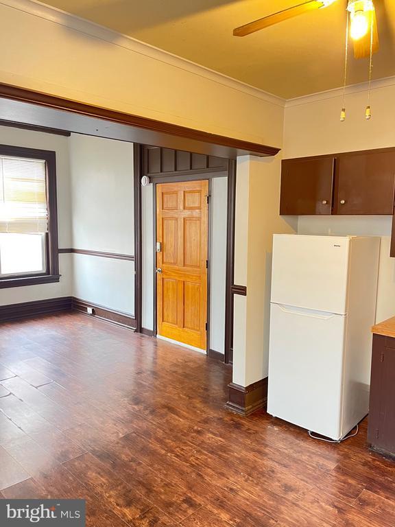 property at 79 N Evans St