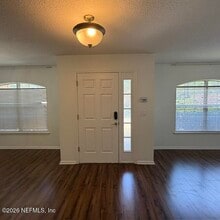12045 Sands Pointe Ct in Macclenny, FL - Building Photo - Building Photo