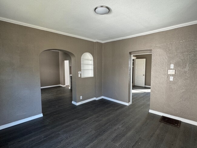 303 Forest Ave in Rockford, IL - Building Photo - Building Photo