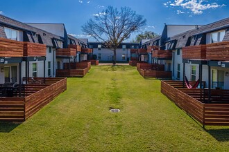 Fleetwood Apartments in North Richland Hills, TX - Building Photo - Building Photo