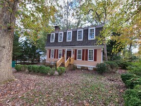 2302 Mountainbrook Dr in Richmond, VA - Building Photo