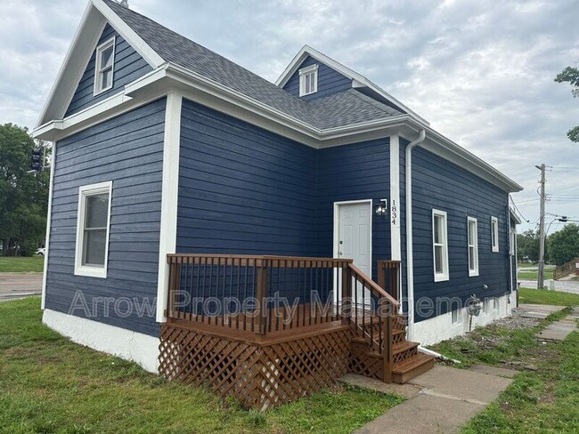property at 1834 N 27th St