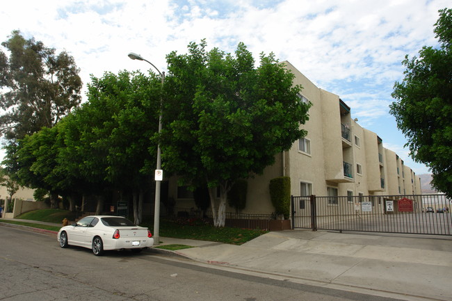 Lemarsh Chatsworth Apartments in Chatsworth, CA - Building Photo - Building Photo