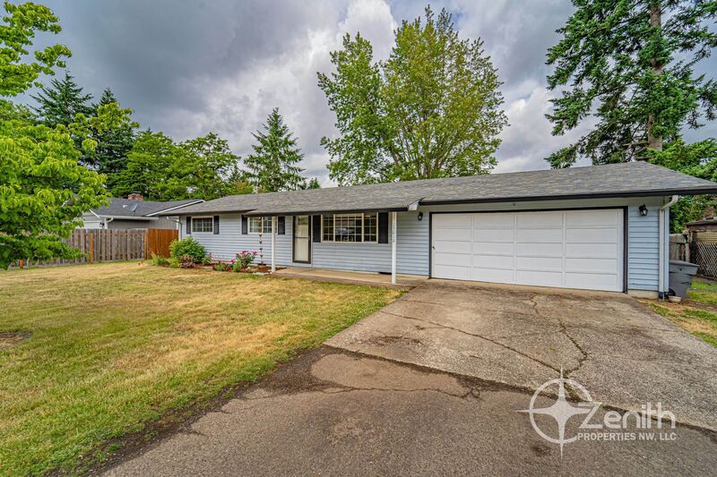 15010 NE 39th St in Vancouver, WA - Building Photo