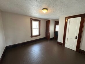 948 Redfern Ave in Akron, OH - Building Photo - Building Photo