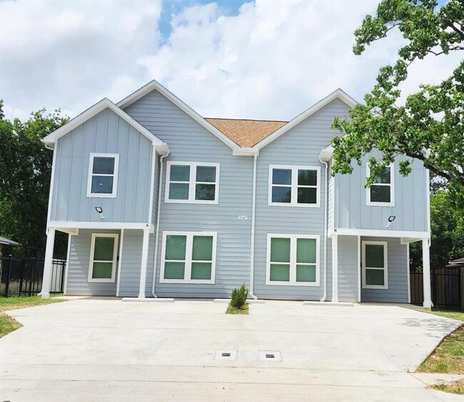 5947 Southseas St in Houston, TX - Building Photo - Building Photo