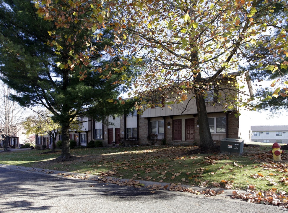 404-418 Heritage Ave in Canal Fulton, OH - Building Photo