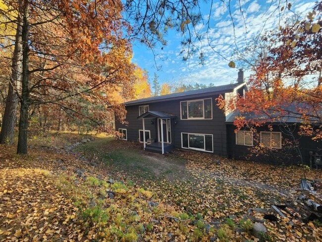 property at 25 Dodder Ln SW