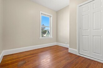 71 Richfield St, Unit 3 in Boston, MA - Foto de edificio - Building Photo