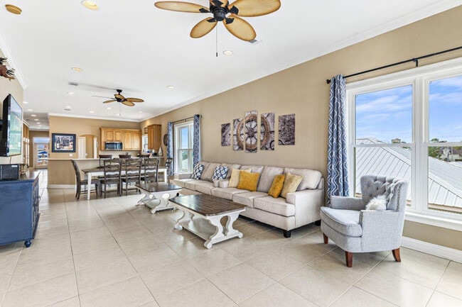 1242 W Lagoon Ave in Gulf Shores, AL - Building Photo - Building Photo