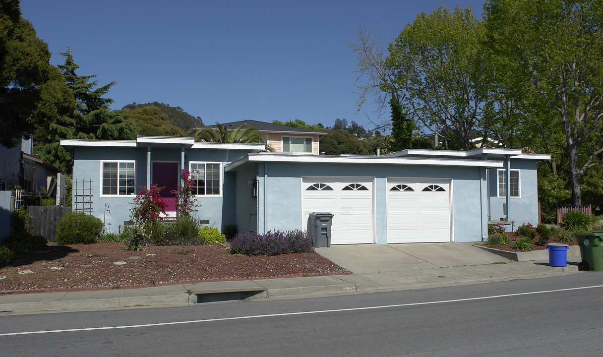 1704-1706 Elm St in El Cerrito, CA - Building Photo