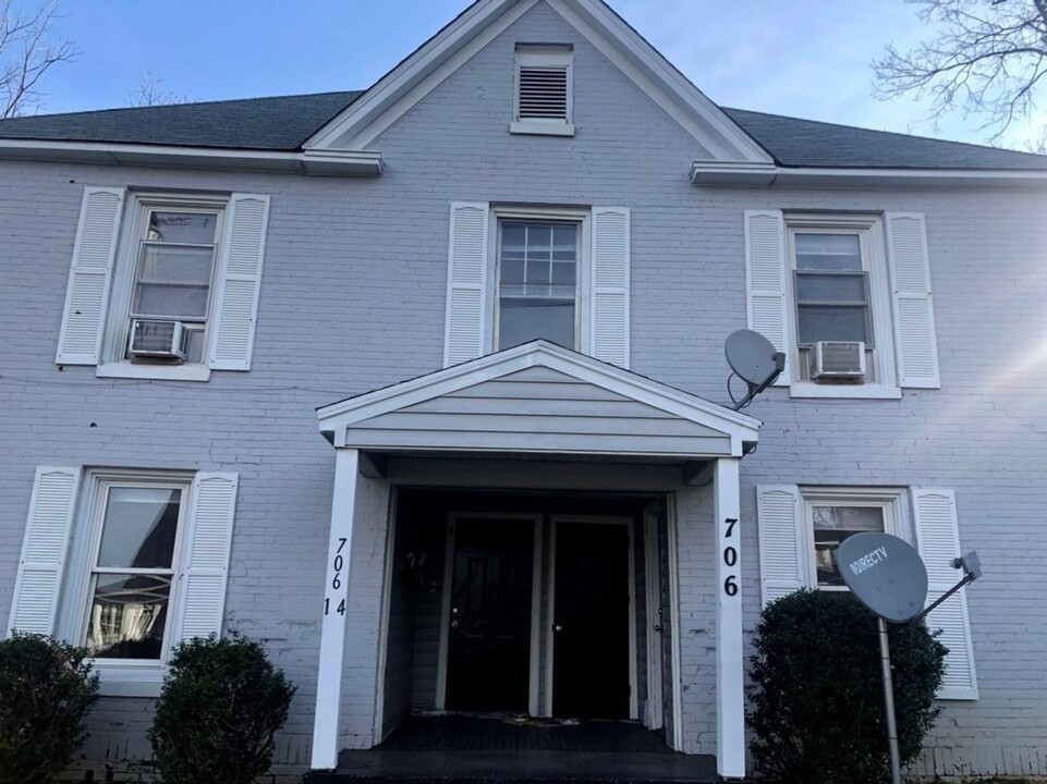 706 Maple Ave in Burlington, NC - Building Photo