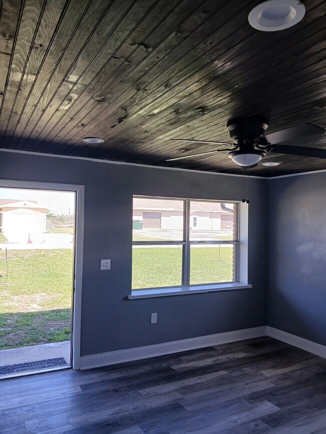 13 Denise Ave in Sebring, FL - Foto de edificio - Building Photo