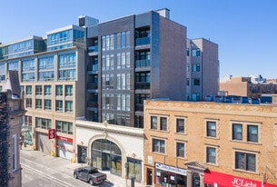 Clarkview Apartments in Chicago, IL - Building Photo