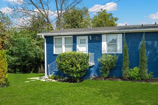 property at 2112 Sanborn Dr