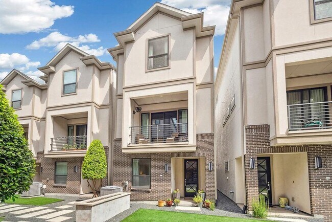 property at 4211 Allen St