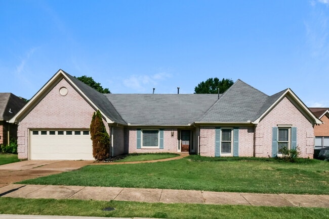 property at 1011 Stable Run Dr