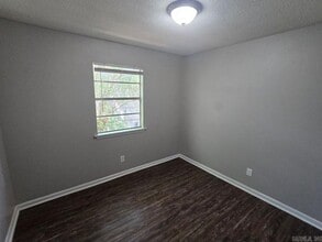 1011 Ferrell Dr in Jacksonville, AR - Building Photo - Building Photo