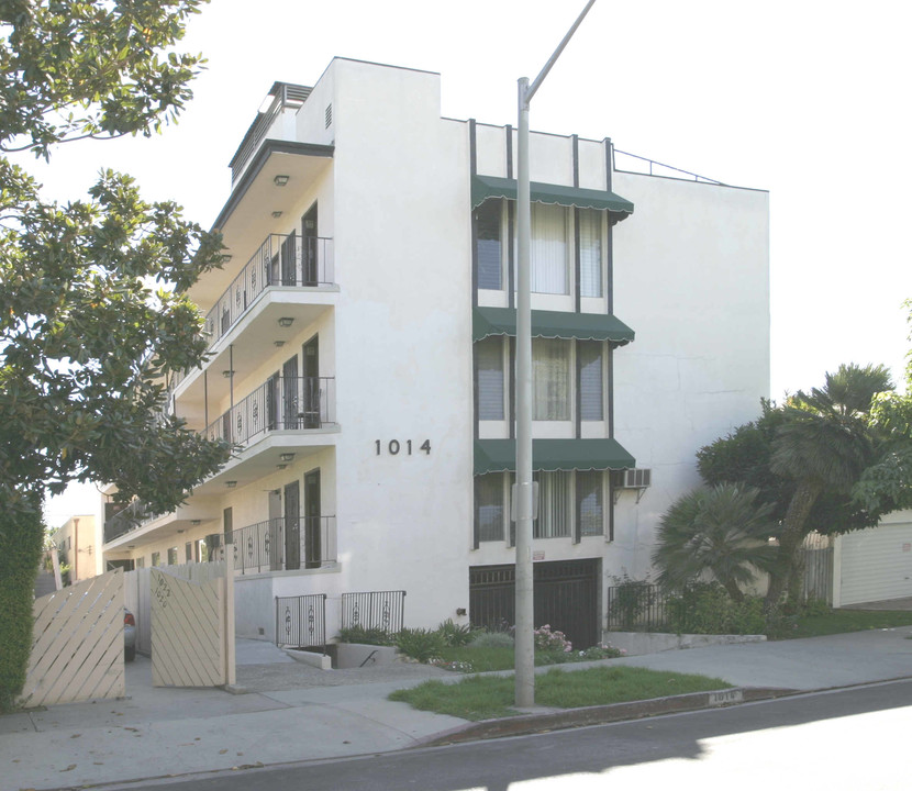 1014 N Spaulding Ave in West Hollywood, CA - Foto de edificio