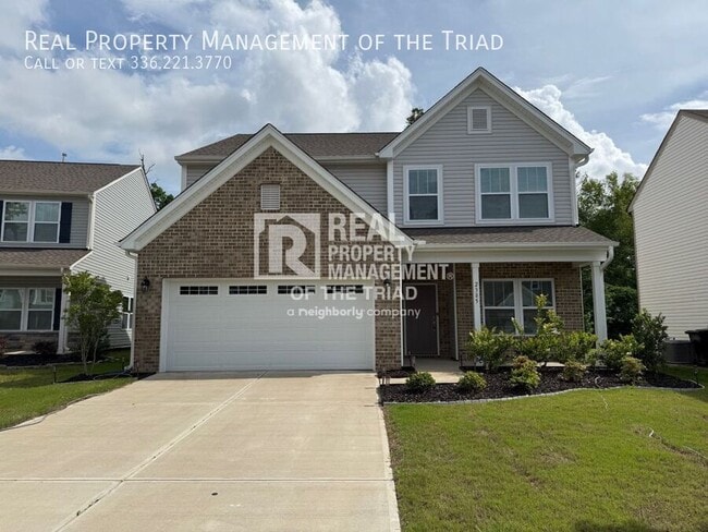 property at 2385 Dukes Hollow Ct