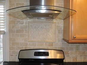 201 Pitney Pl in Morristown, NJ - Building Photo - Building Photo