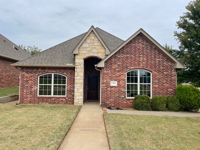 property at 5706 8th Ct