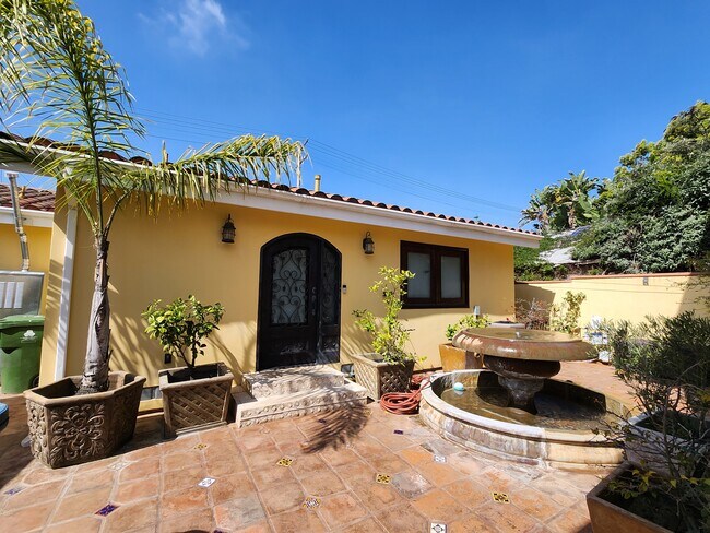 3909 McLaughlin Ave in Los Angeles, CA - Building Photo - Building Photo