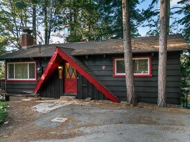 587 Arrowhead Villa Rd in Lake Arrowhead, CA - Building Photo
