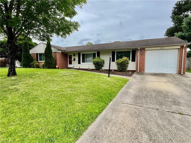 3905 Brentwood Crescent in Virginia Beach, VA - Foto de edificio - Building Photo