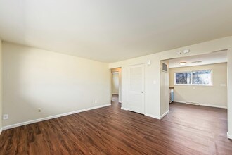 2275 Holt Ave-Unit -d in Columbus, OH - Building Photo - Building Photo