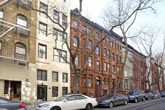 6 W 90TH St in New York, NY - Building Photo - Building Photo