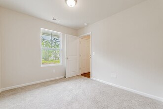 2 Iron Horse Ct in Blythewood, SC - Foto de edificio - Building Photo