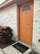 2403 W Candlelight Ln-Unit -2 in Edinburg, TX - Building Photo - Building Photo