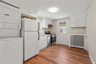 92 Central St in Ashland, MA - Building Photo - Building Photo