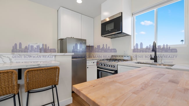 5118 Constitution Rd