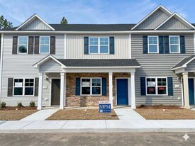 732 Cross Brg Wy in Sneads Ferry, NC - Building Photo